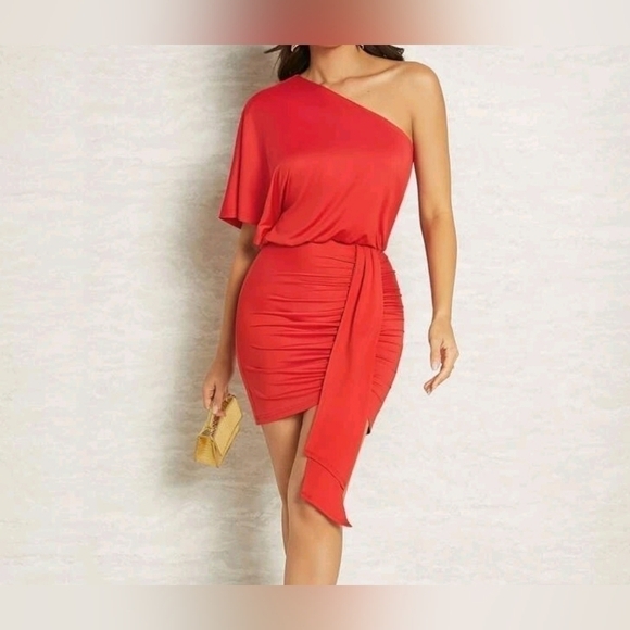 Red one shoulder ruched draped bodycon dress medium - Picture 2 of 5